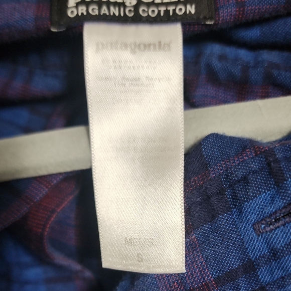 Patagonia Mens Blue and Dark Red Plaid Organic Cotton Flannel Shirt - Picture 8 of 8
